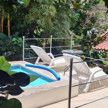 Jungle Beach Bungalow With Ac & Fiber Optic Puerto Viejo de Talamanca Екстериор снимка