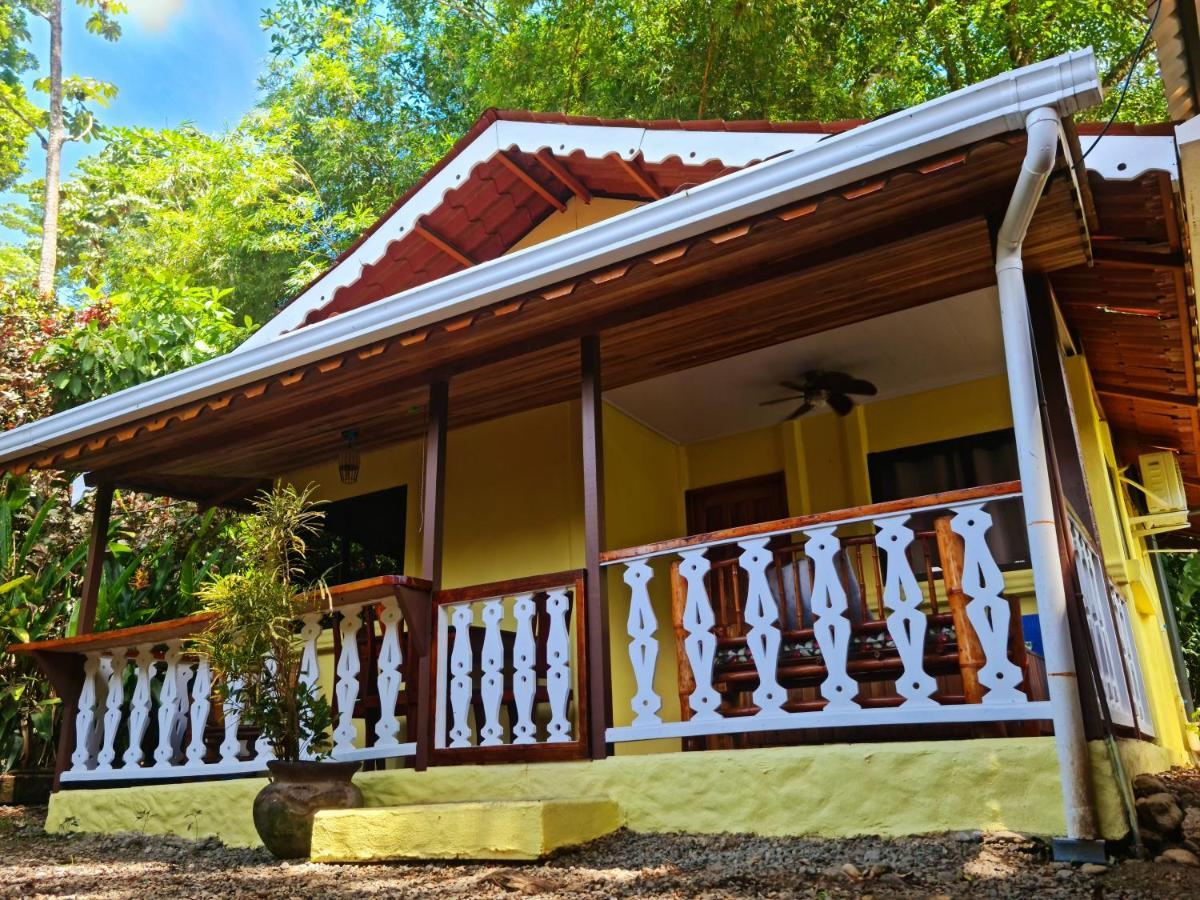Jungle Beach Bungalow With Ac & Fiber Optic Puerto Viejo de Talamanca Екстериор снимка